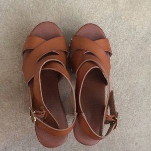 Strappy sandal heels, super comfortable!